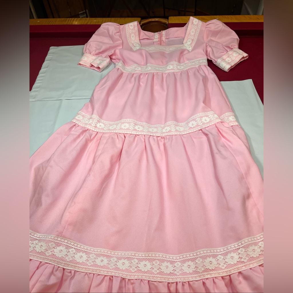 Pink Prairie Girl Style 70s Dress Peasant White Ruffle Lace Trim Puff Sleeves S